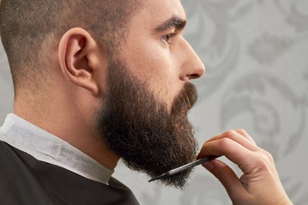 Routine Quotidienne de Soin de la Barbe: Étapes Clés
