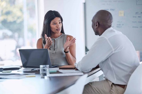 Collaborer avec une agence web à Strasbourg : quels sont les avantages ?